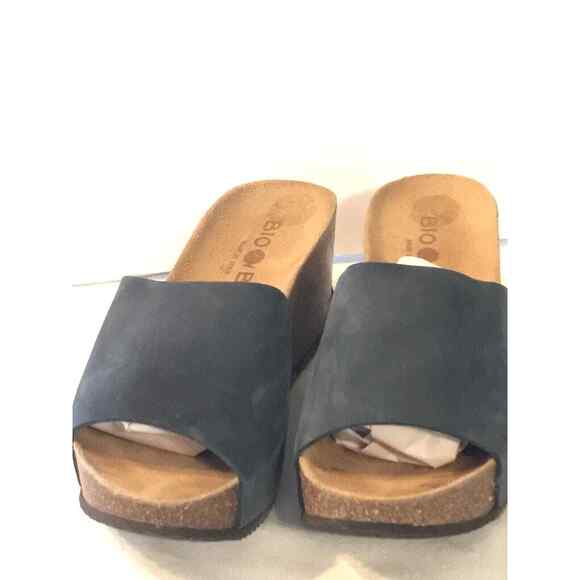 Bio Bio Wedge Slide Sandals Womens Sz 7.5 Blue Gray Made in Spain Nubuck Leather - Picture 2 of 8
